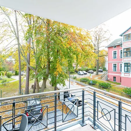 Apartment Quartier Eichenweg 4 Neuhof (Heringsdorf)